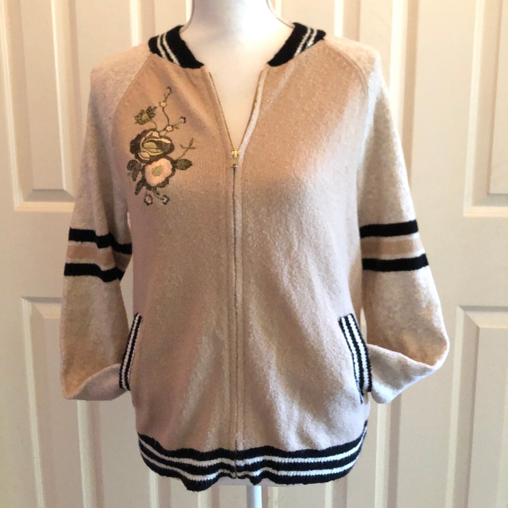 Mossimo Casual Cardigan Sweater in Size S/M